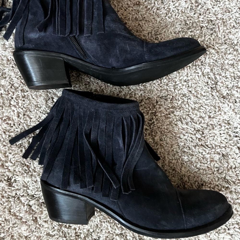 New suede fringe boots. Dark navy. Made in Italy.